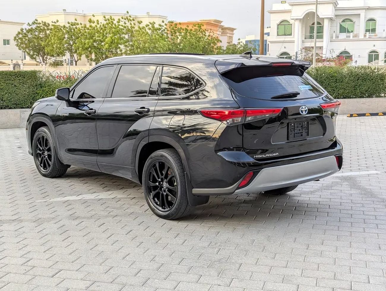 Toyota Highlander VXR Hybrid - GCC Specs - Pristine Condition