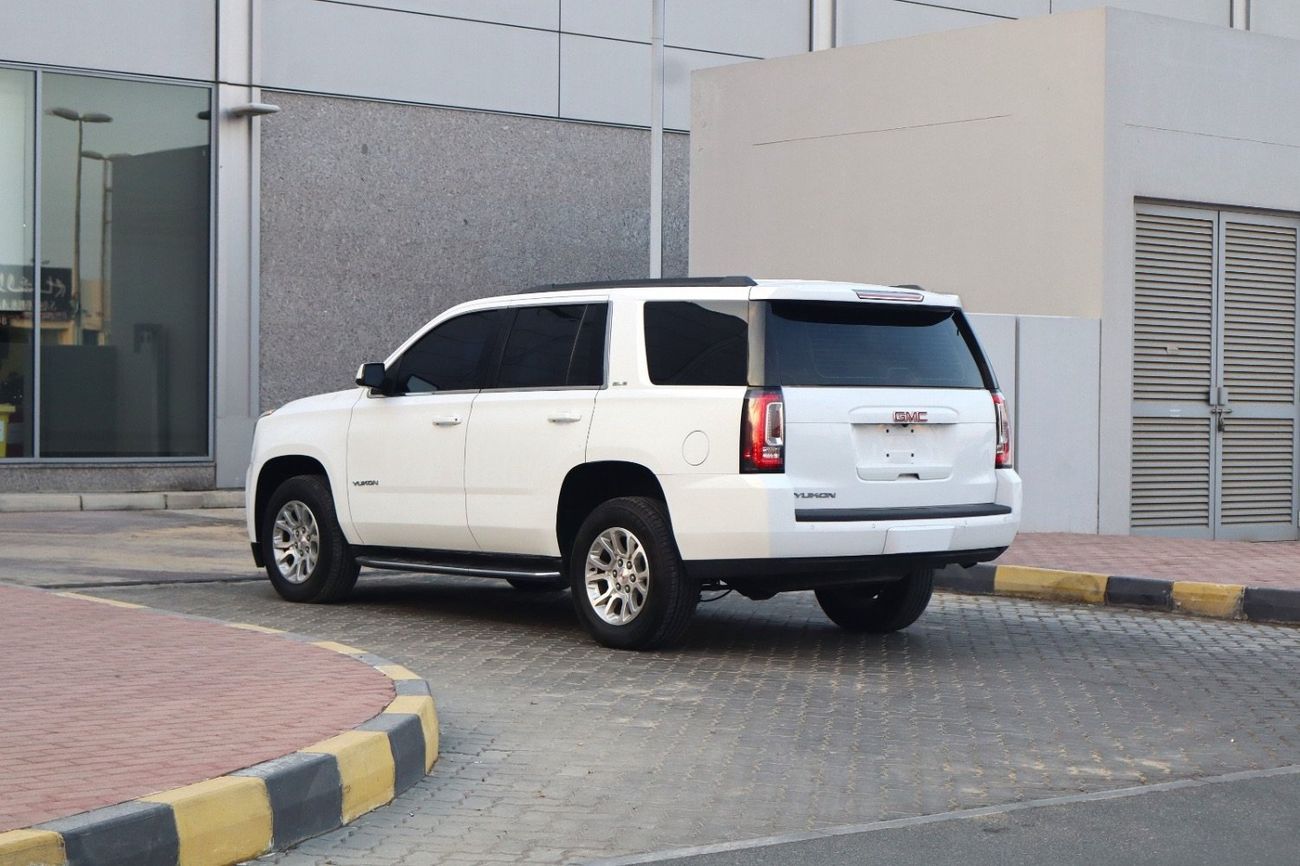 GMC Yukon SLE 5.3L 4WD (8 Seater)