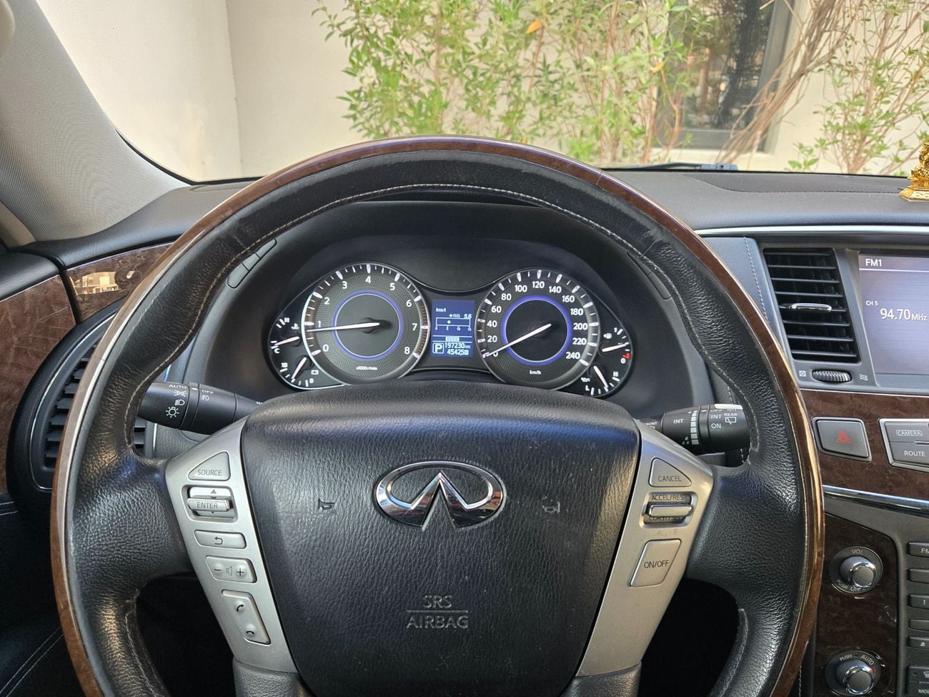 إنفينيتي QX80 لاكجوري LUXURY