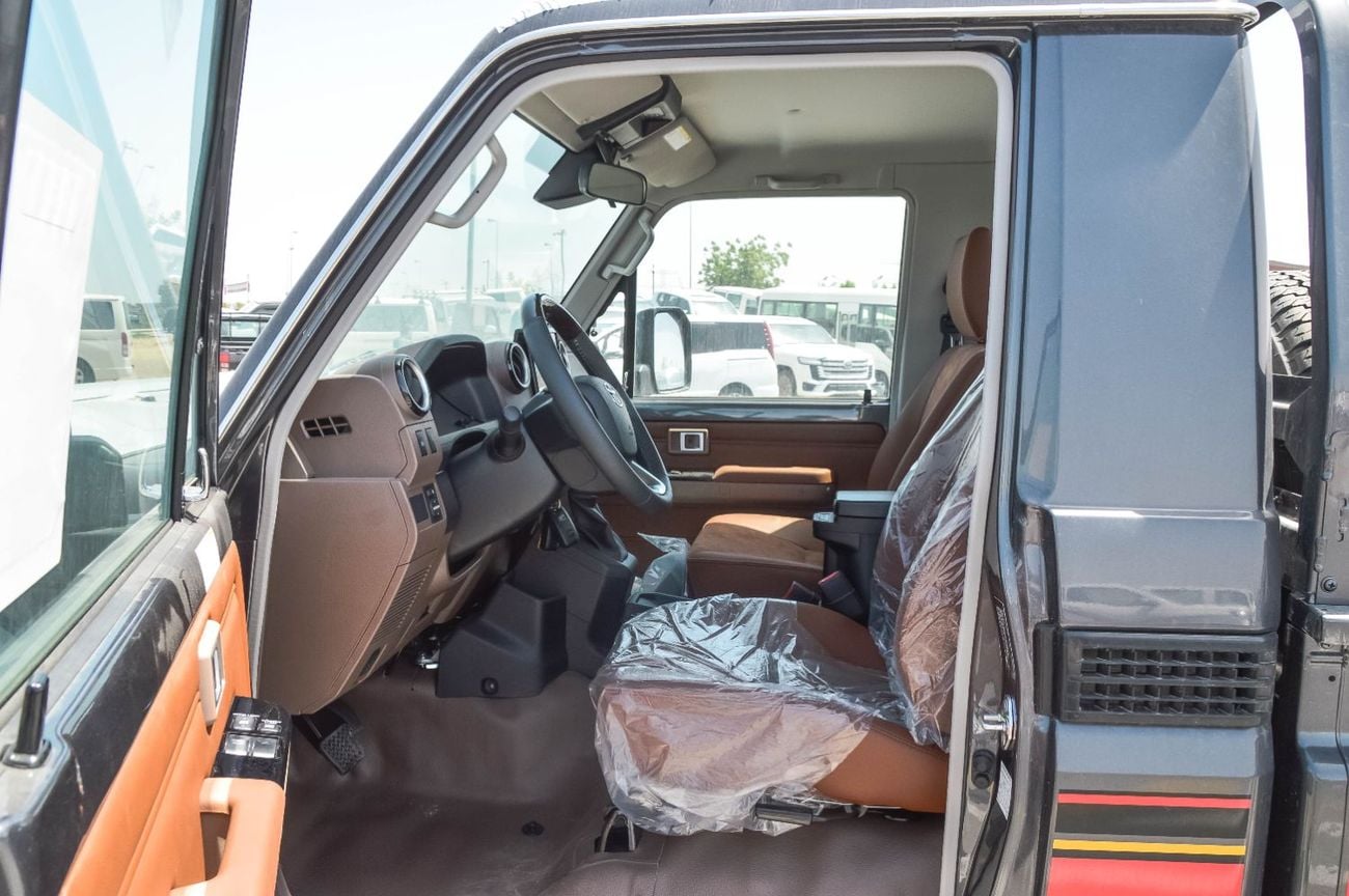 تويوتا لاند كروزر بيك آب TOYOTA LAND CURISER 79 4.0L 4WD PETROL SC PICKUP 2025