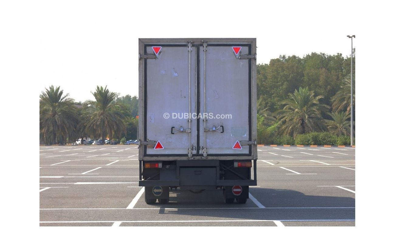 Mitsubishi Fuso Canter SUMMER OFFER | SHORT CHASSIS CHILLER BOX | DIESEL | GCC SPECS | EXCELLENT CONDITION