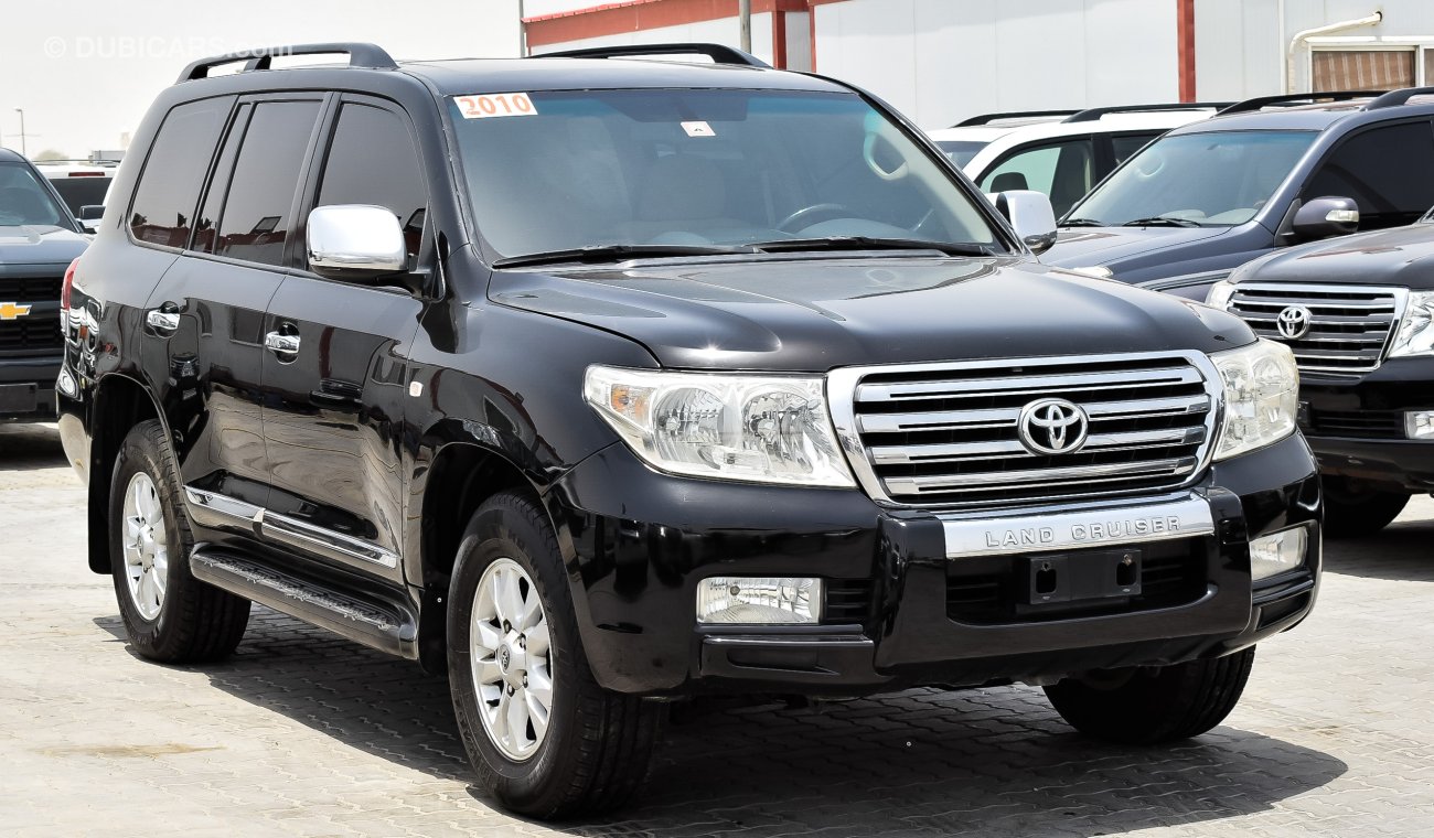 Toyota Land Cruiser GXR V8