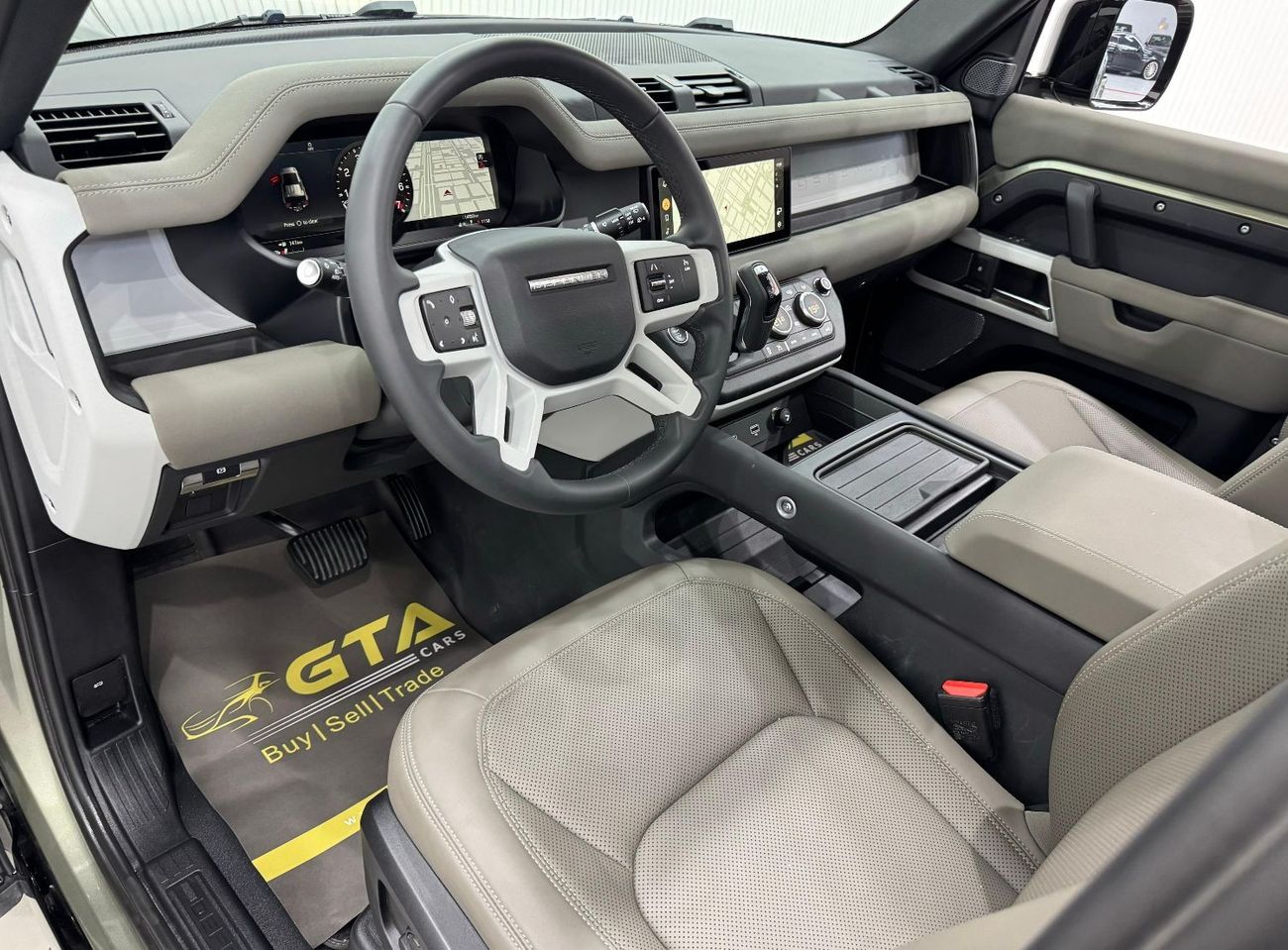 Land Rover Defender 110 SE P300 2.0L 2023 Land Rover Defender SE P300 110, Aug 2028 Land Rover Warranty, Very Low Kms, G