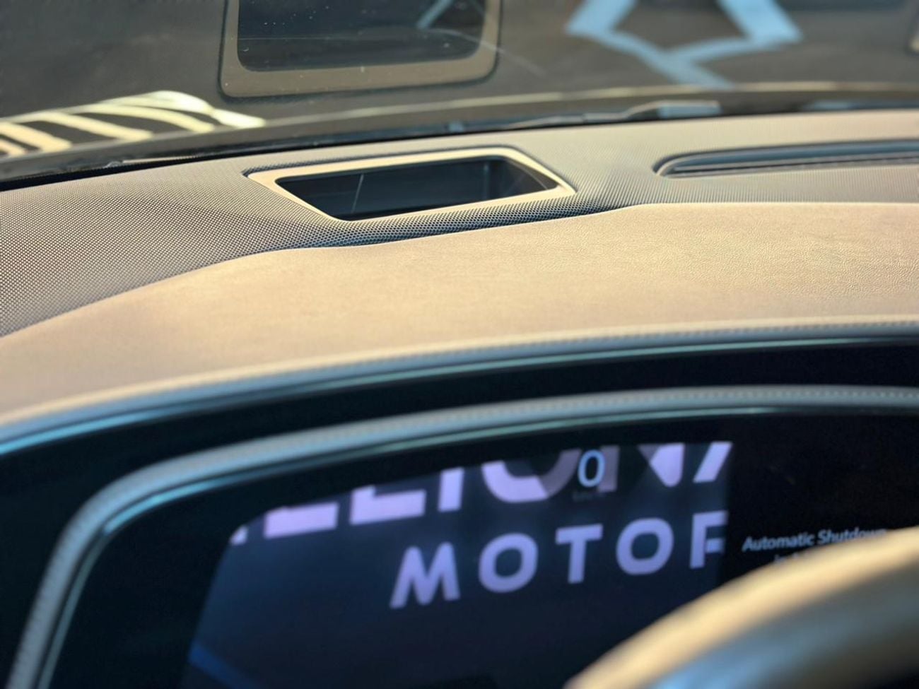 كاديلاك إسكالاد Sport Platinum 6.2L 4WD