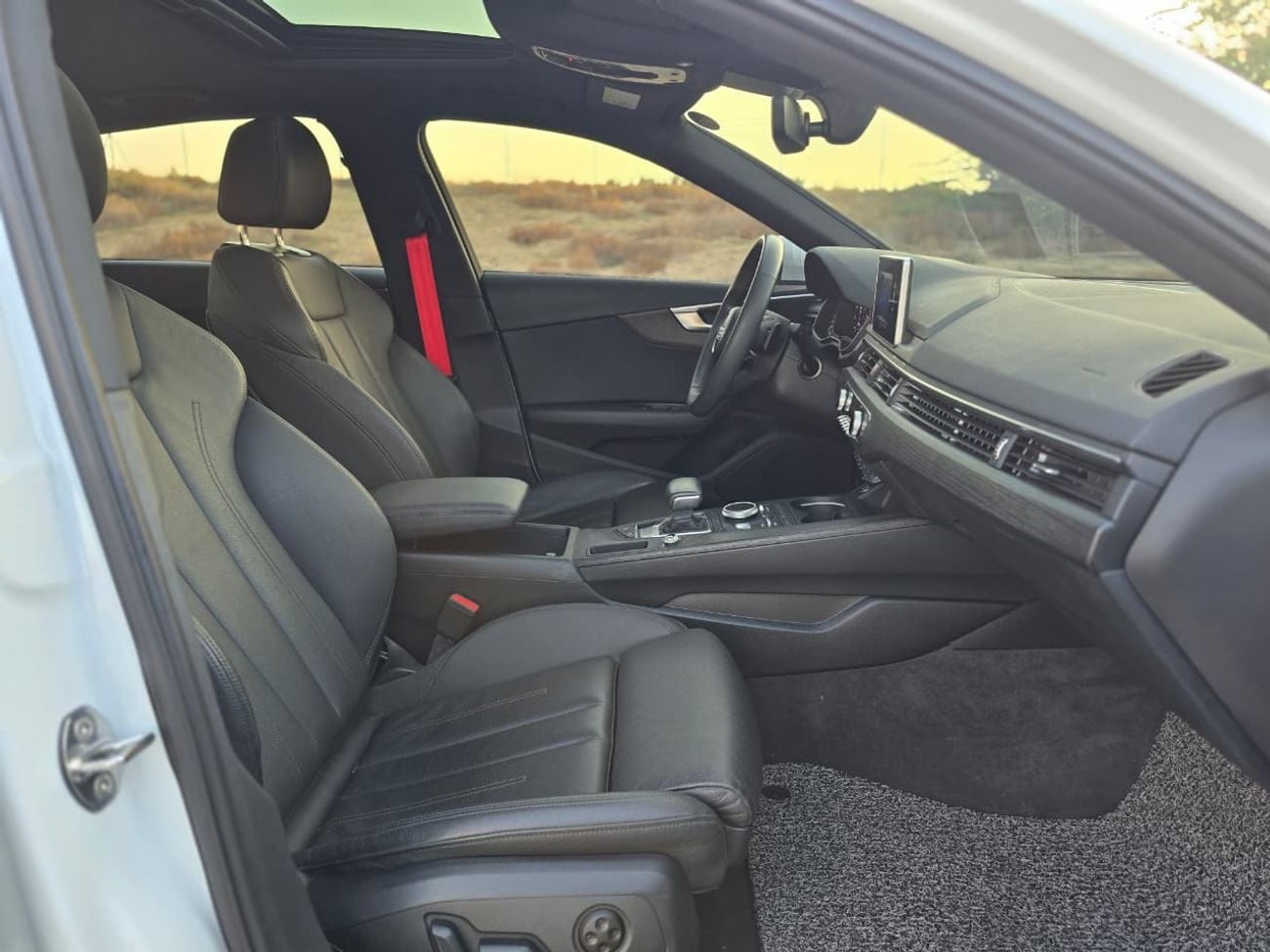 Audi A4 40 TFSI Design 2.0L AUDI A4 2019 //KOREAN // FULL OPITION // LOW MILEAGE // PERFECT CONDITION