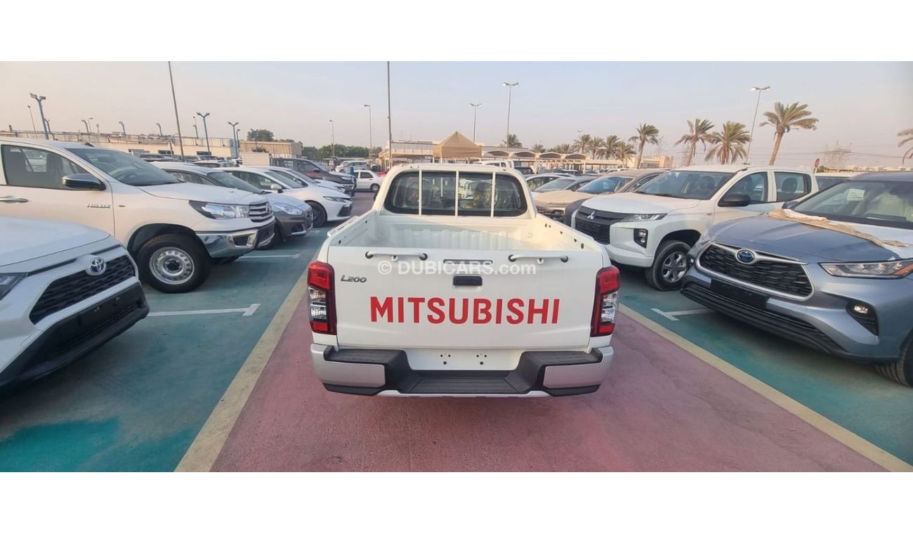 Mitsubishi L200 deseil 4x2  D/C MANUAL GEAR   2023  MODEL