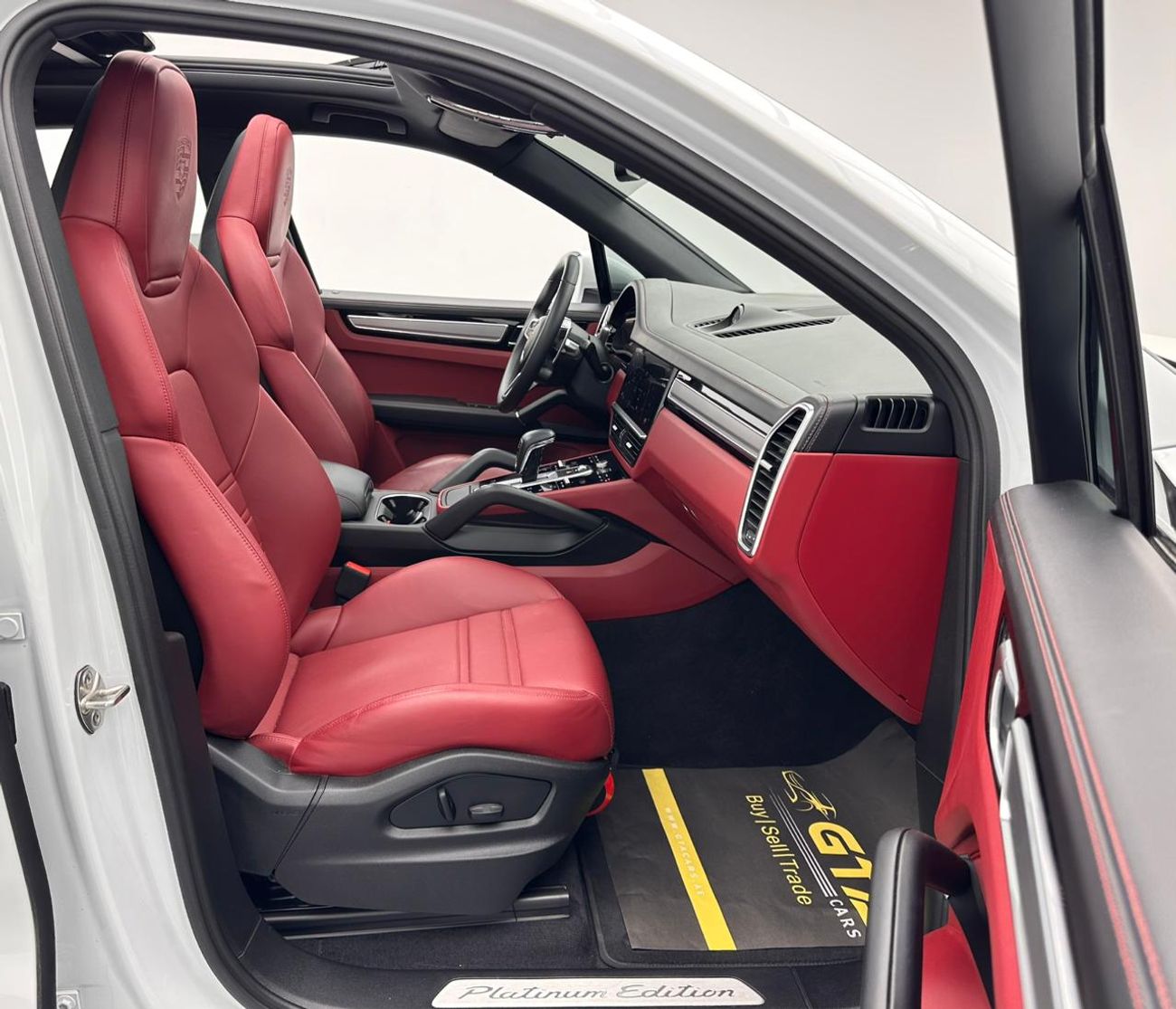 Porsche Cayenne 2022 Porsche Cayenne Platinum Edition, One Year Warranty Unlimited, Porsche Full Service History, Ex