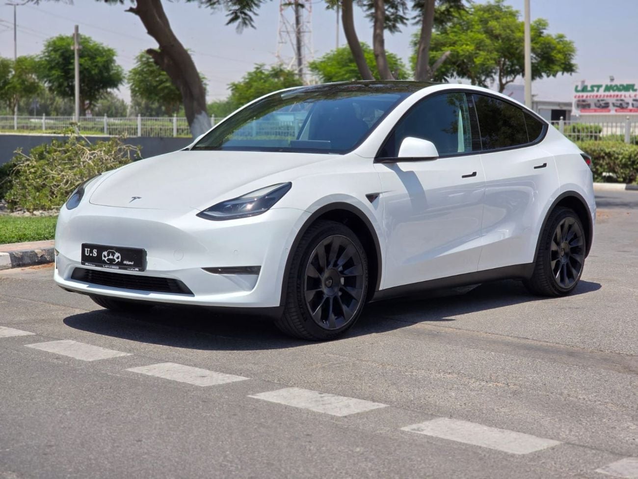Tesla Model Y LONG RANGE AWD 2022 GCC WITH TESLA AGENCY WARRANTY IN MINT CONDITION