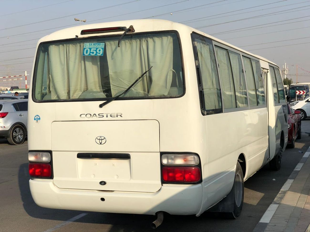 Toyota Coaster 4.2L Diesel, Automatic Door, Clean Interior and Exterior, SPÉCIALEMENT POUR LE CONGO, LOT-TCW05