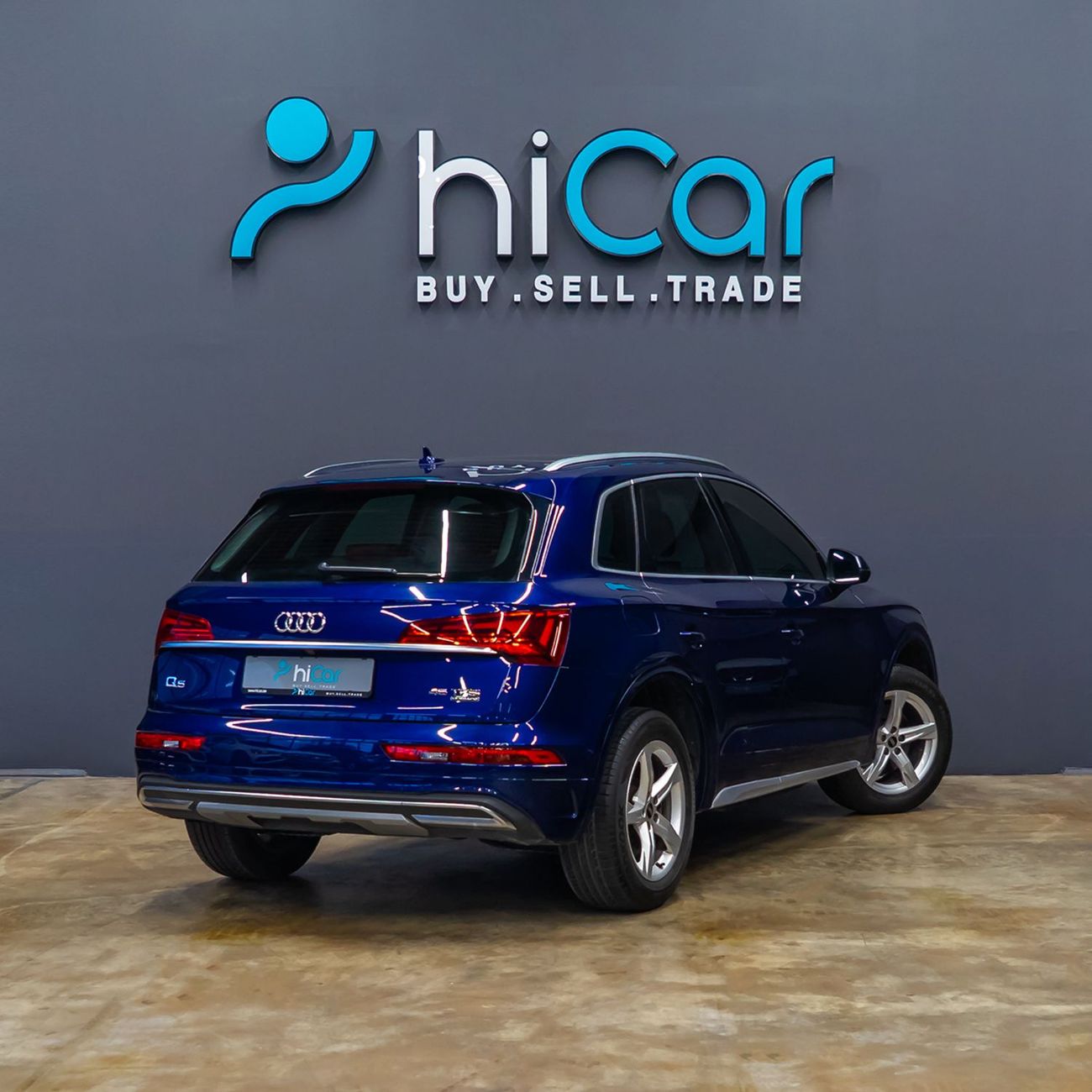 Audi Q5 45 TFSI Quattro 2.0L AED 2,394 pm • 0% Downpayment • Audi Q5 45TFSI Quattro • 1 Year Warranty