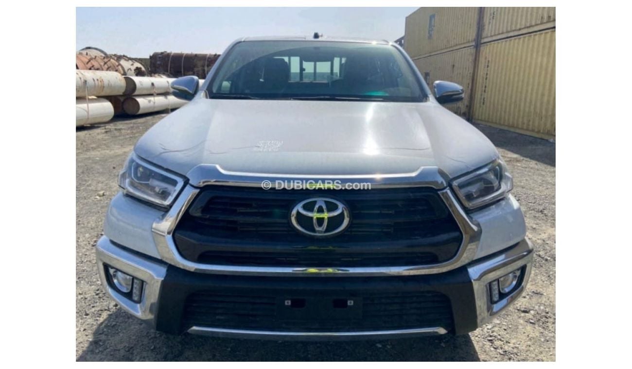 Toyota Hilux SR5 FULL OPTIONS 2.4L DIESEL A/T 4WD