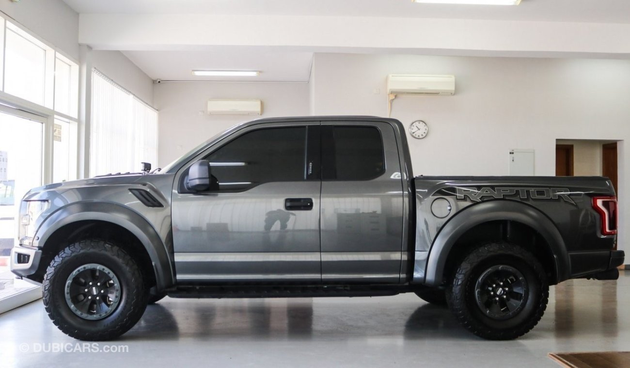 فورد رابتور F 150 SVT RAPTOR