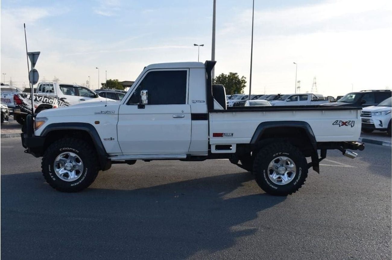 Toyota Land Cruiser Pick Up diesel 4.5 liter manual gear right hand drive