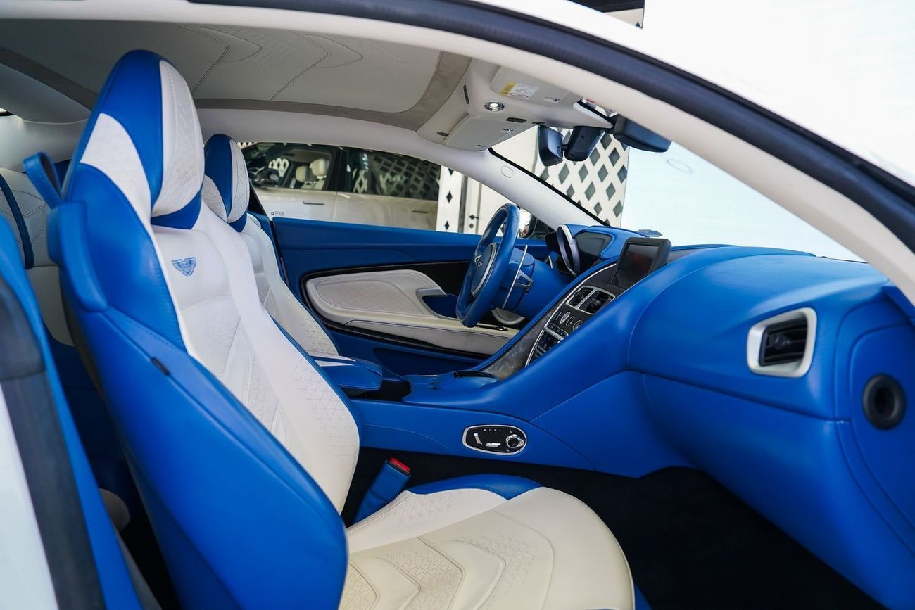 Aston Martin DBS Superleggera 5.2L