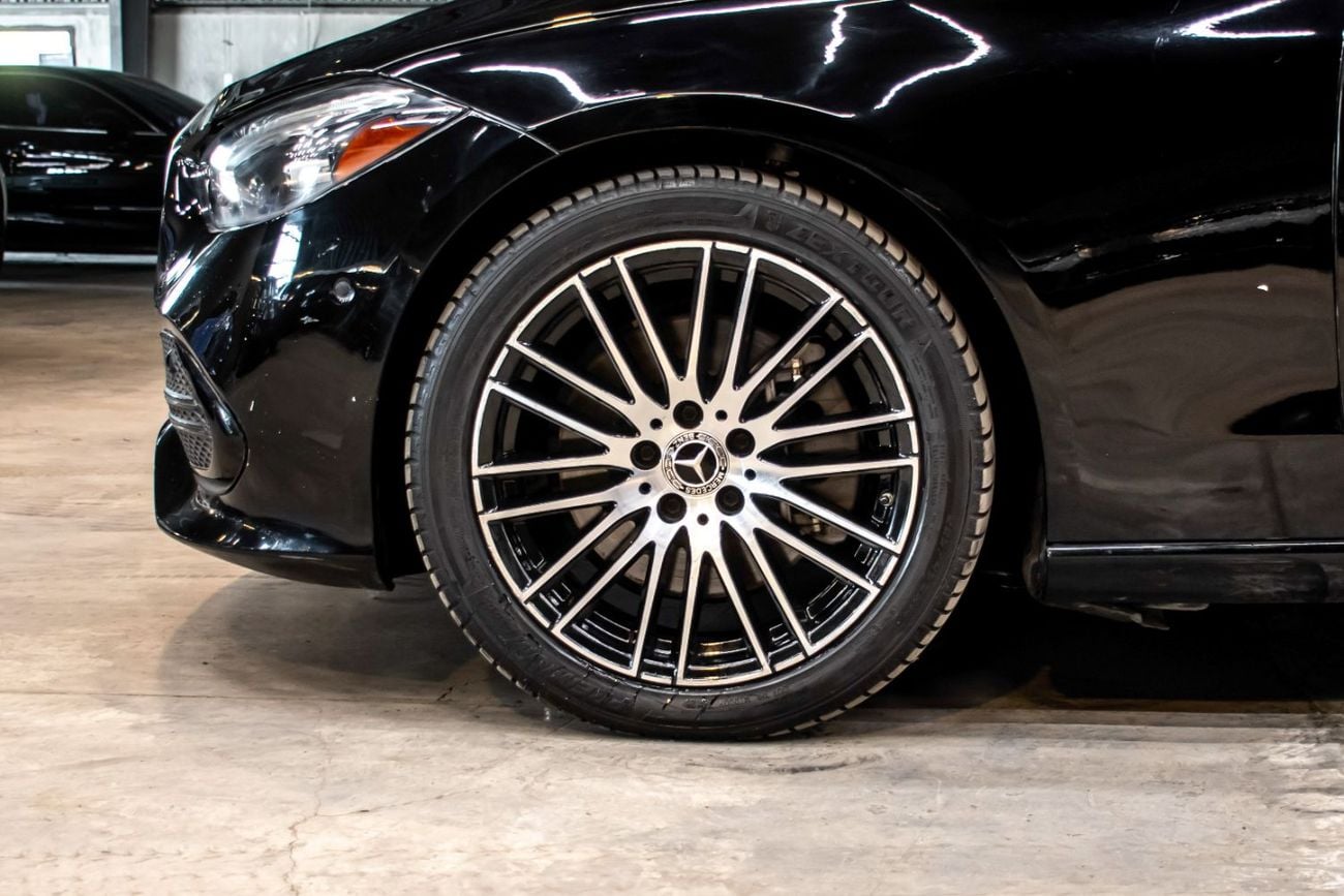 Mercedes Benz C300 STD (NON GCC)