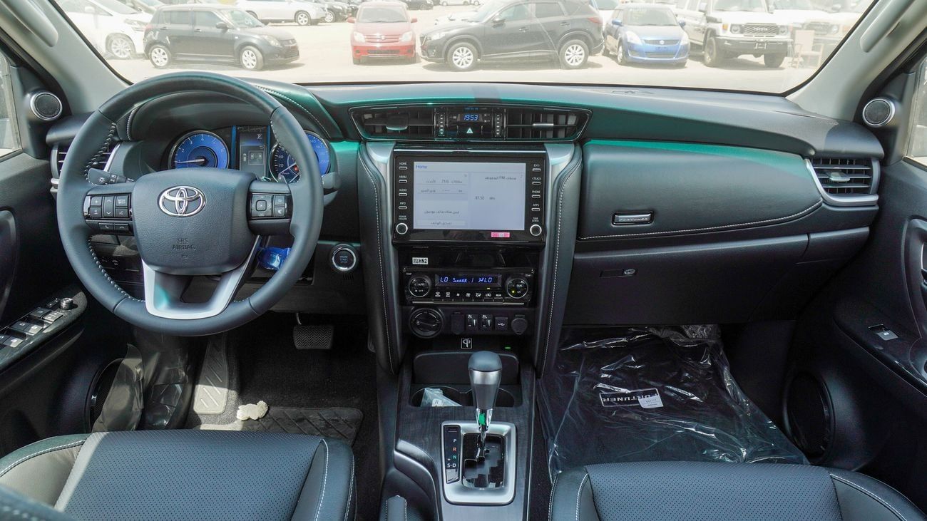 Toyota Fortuner SR5  4.0L V6