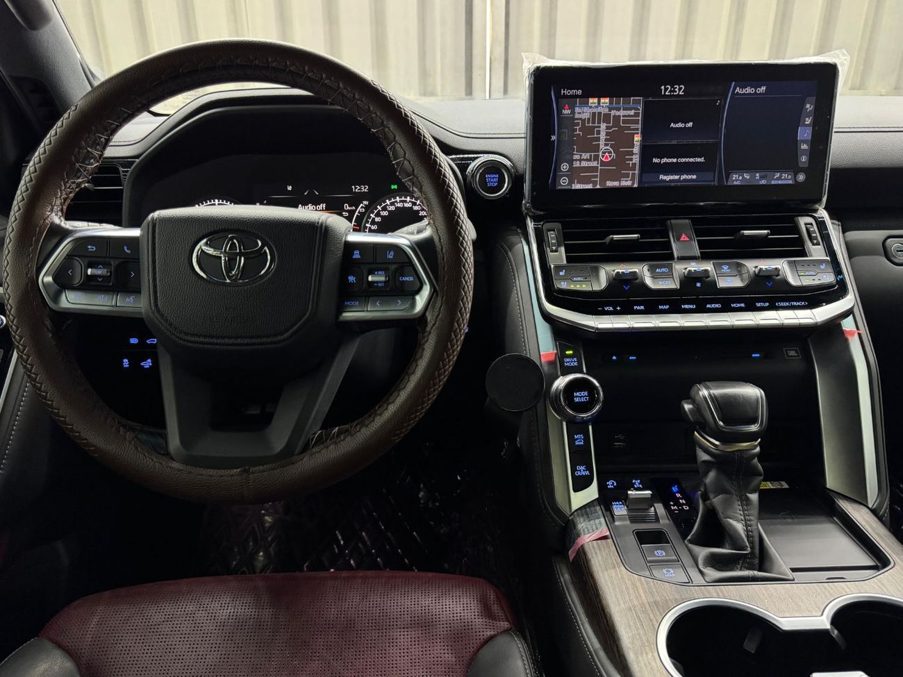 Toyota Land Cruiser VXR 3.5L 2023 Toyota Land Cruiser 409 TT, 2028 Toyota Warranty, Fully Loaded, 7 Seater, Low Kms, GCC