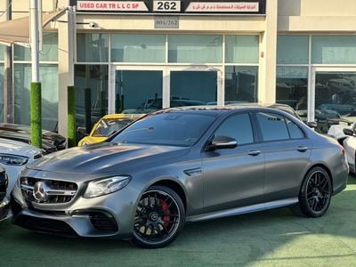 Mercedes-Benz E 63 S AMG Std 5.5L