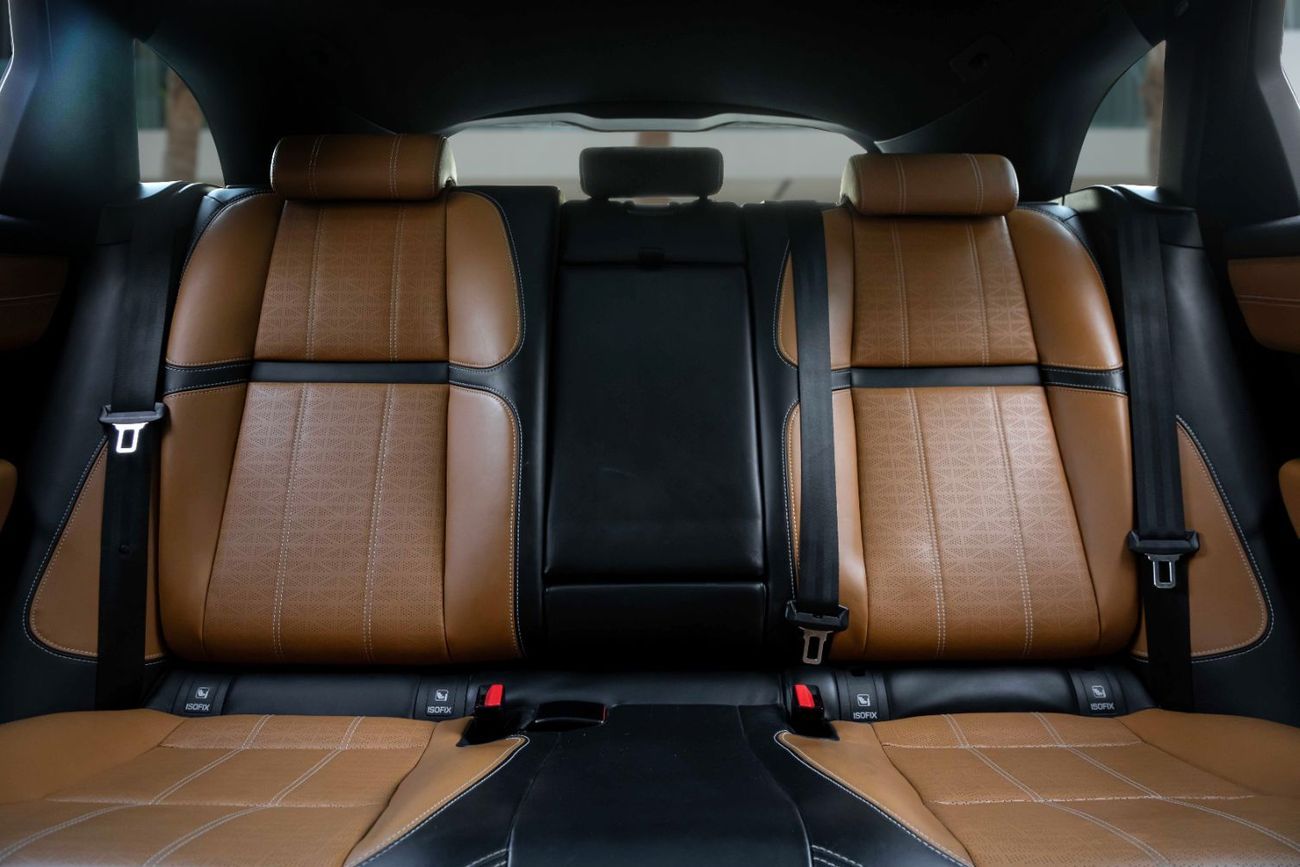 Land Rover Range Rover Velar Range Rover Velar P300 R-Dynamic HSE | 2,448 P.M | 0% Downpayment | R-Dynamic HSE!