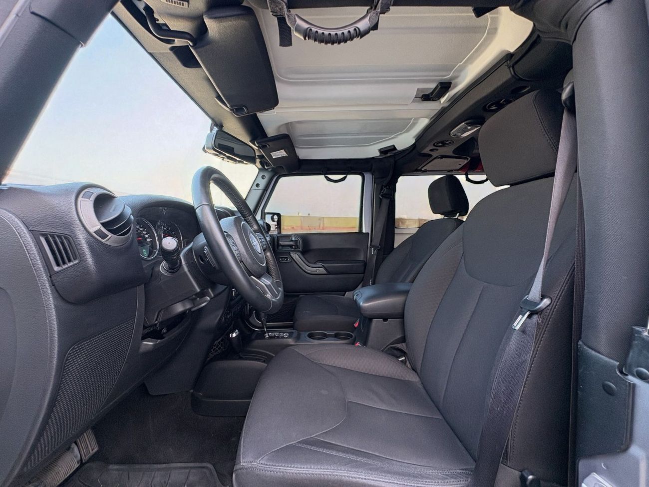 جيب رانجلر Willys Wheeler 3.6L A/T (2 Door) | 2017 | GCC SPECS | AED 1,800 / month