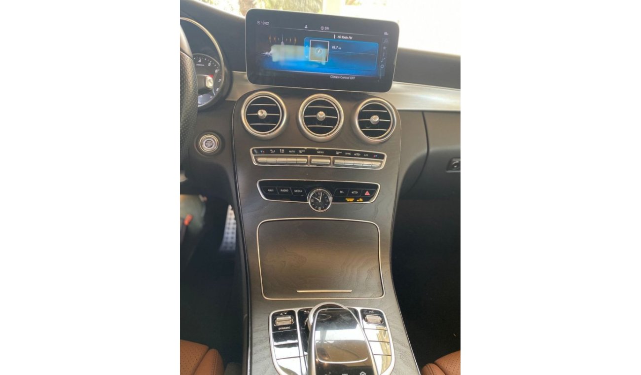 مرسيدس بنز C 300 كوبيه 2019 Lovely Shape and condition!