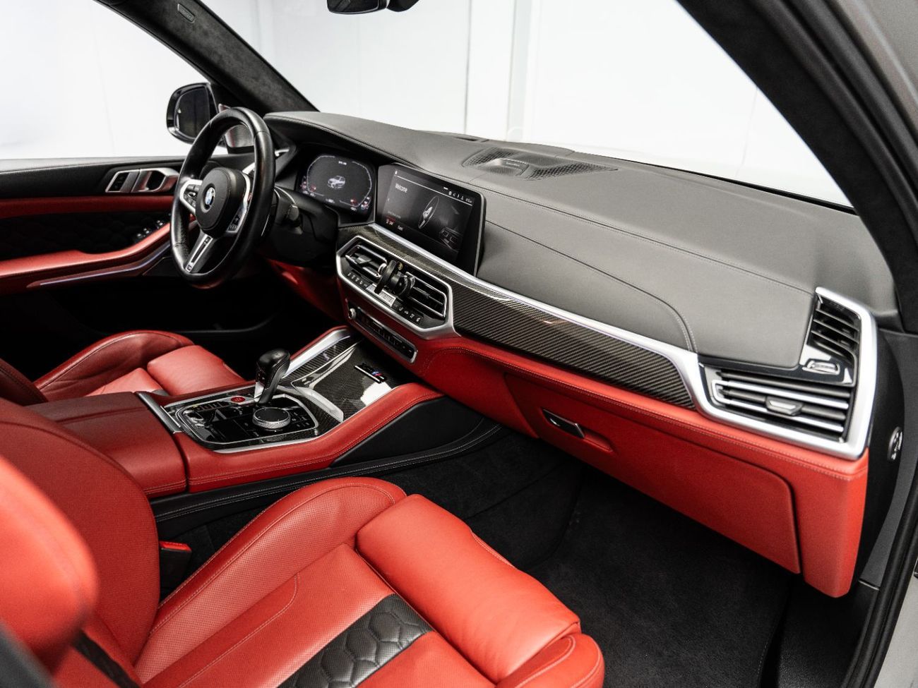 BMW X5M Competition 4.4L 2022 BMW X5M, 1 Year Blackline Warranty, GCC