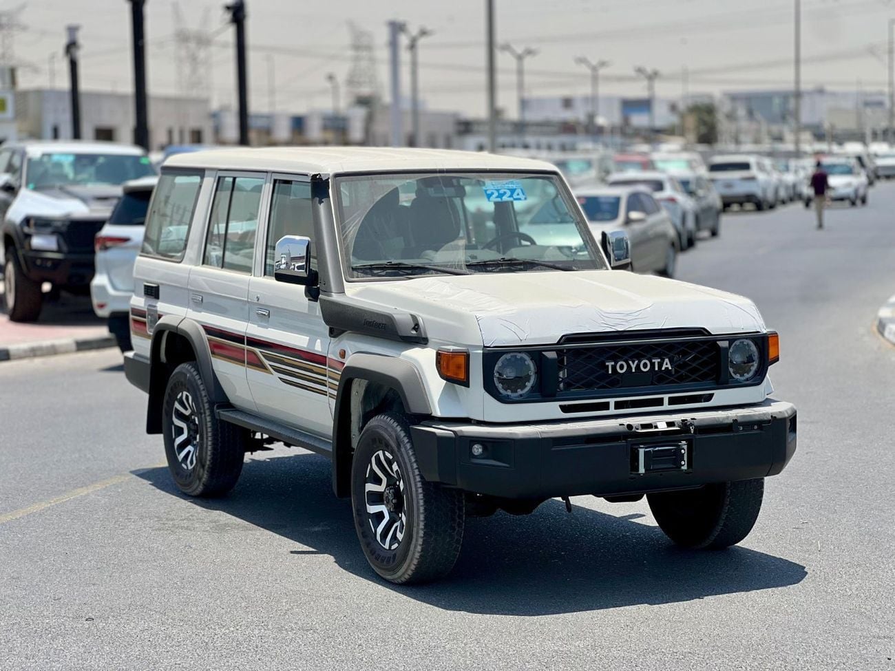 تويوتا لاند كروزر 70 LC76 LX EXPORT ONLY - TOYOTA LC76 LX 2.8L A/T