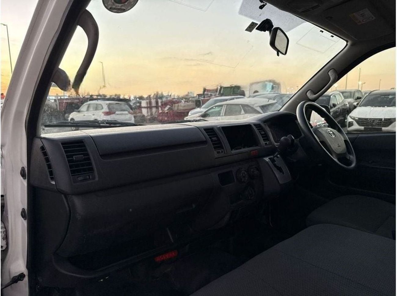 Toyota Hiace PREMIUM CONDITION | 2.8L DIESEL ENGINE | 2019 | RHD