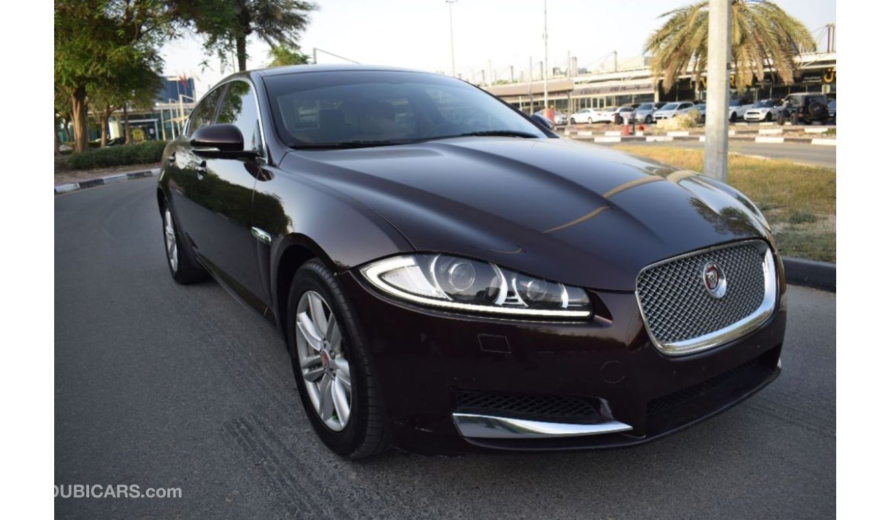 جاغوار XF Luxury - 2015 - GCC Specs - Immaculate Condition