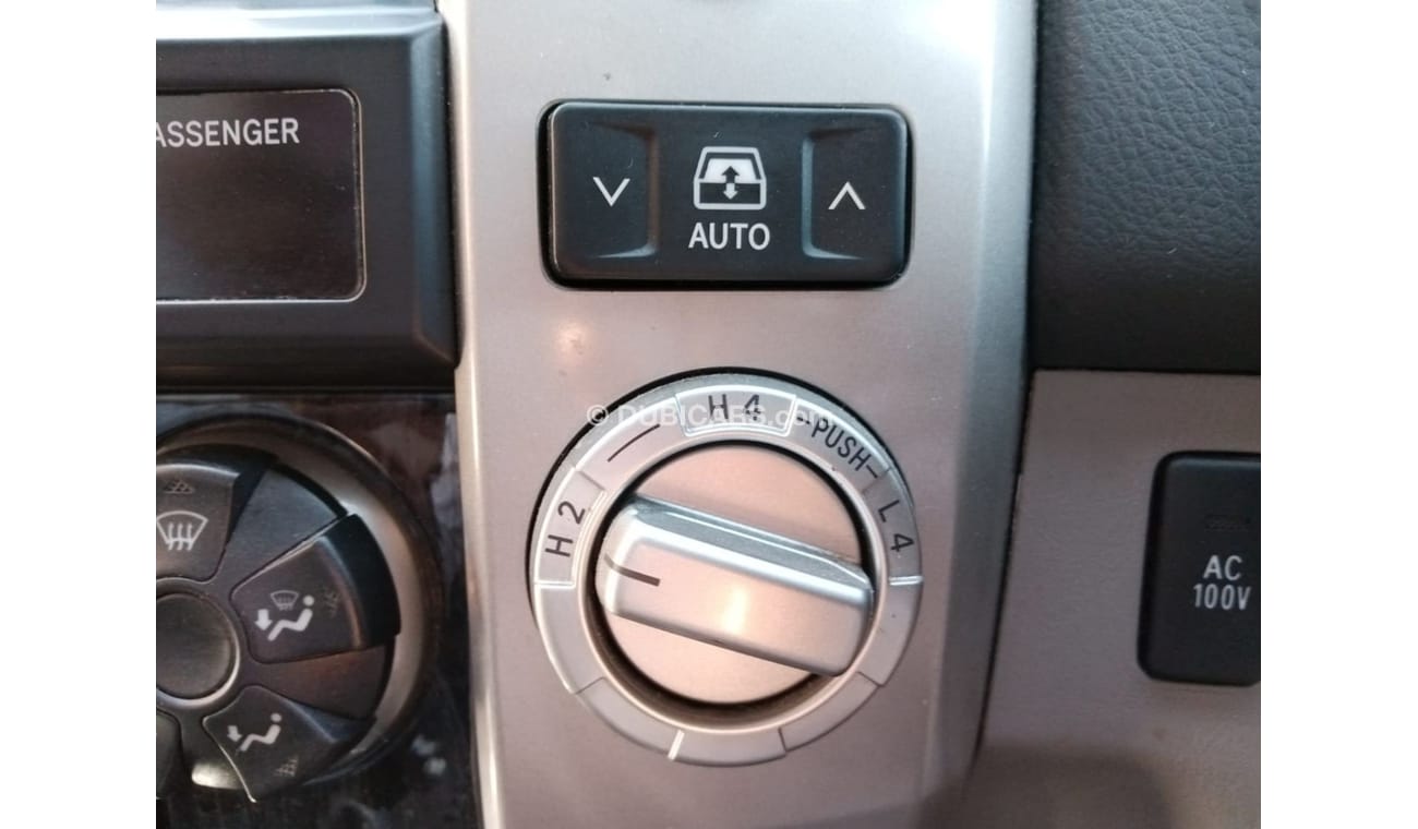 Toyota 4Runner TOYOTA 4-RUNNER (SURF) RIGHT HAND DRIVE  (PM1154)