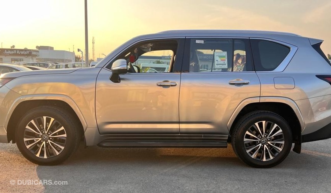 Lexus LX 600 LEXUS LX 600 - PRESTIGE- 2022 MODEL - GCC SPECS - AL FUTTAIM WARRANTY