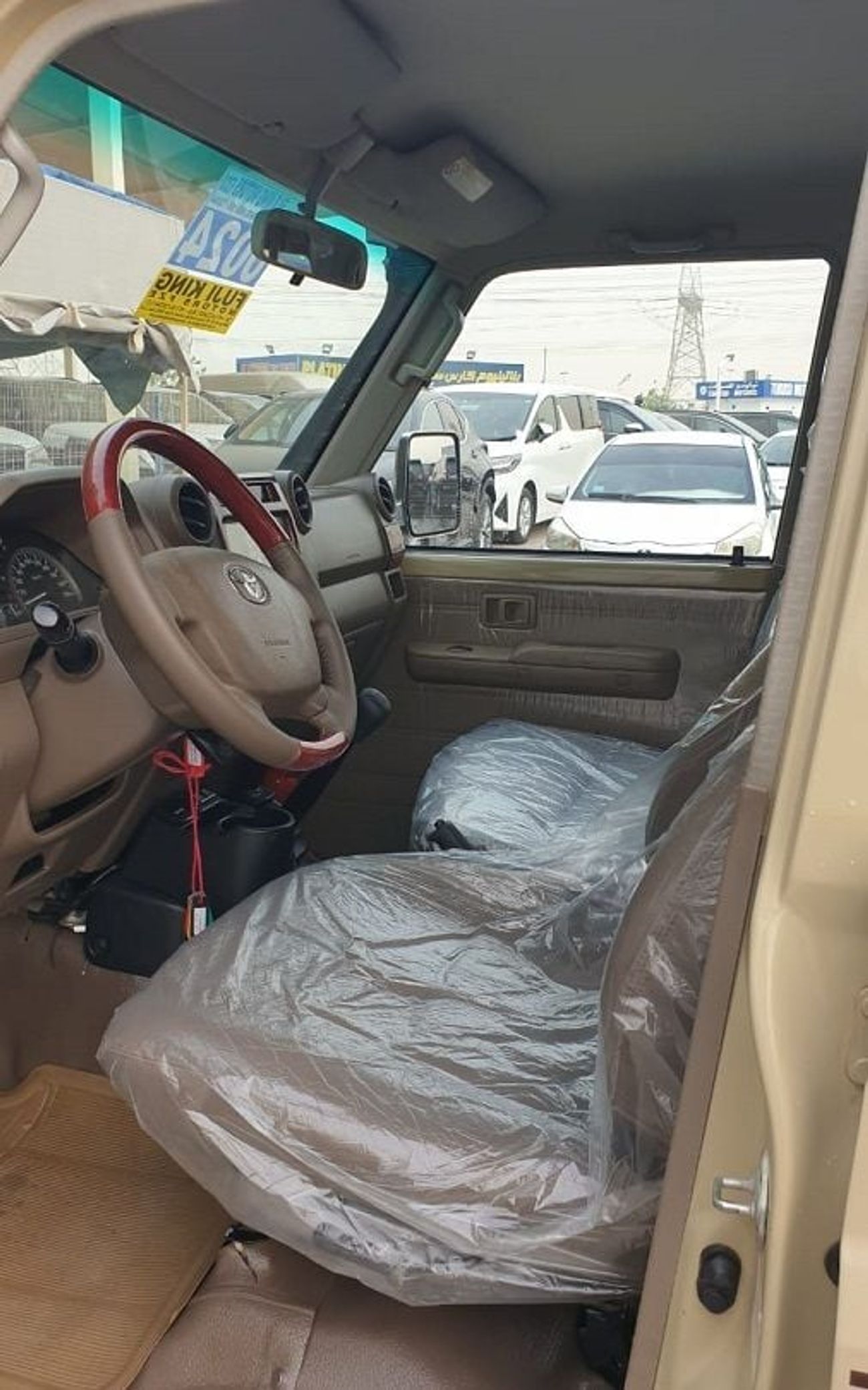 تويوتا لاند كروزر بيك آب Double Cabin 4.5L