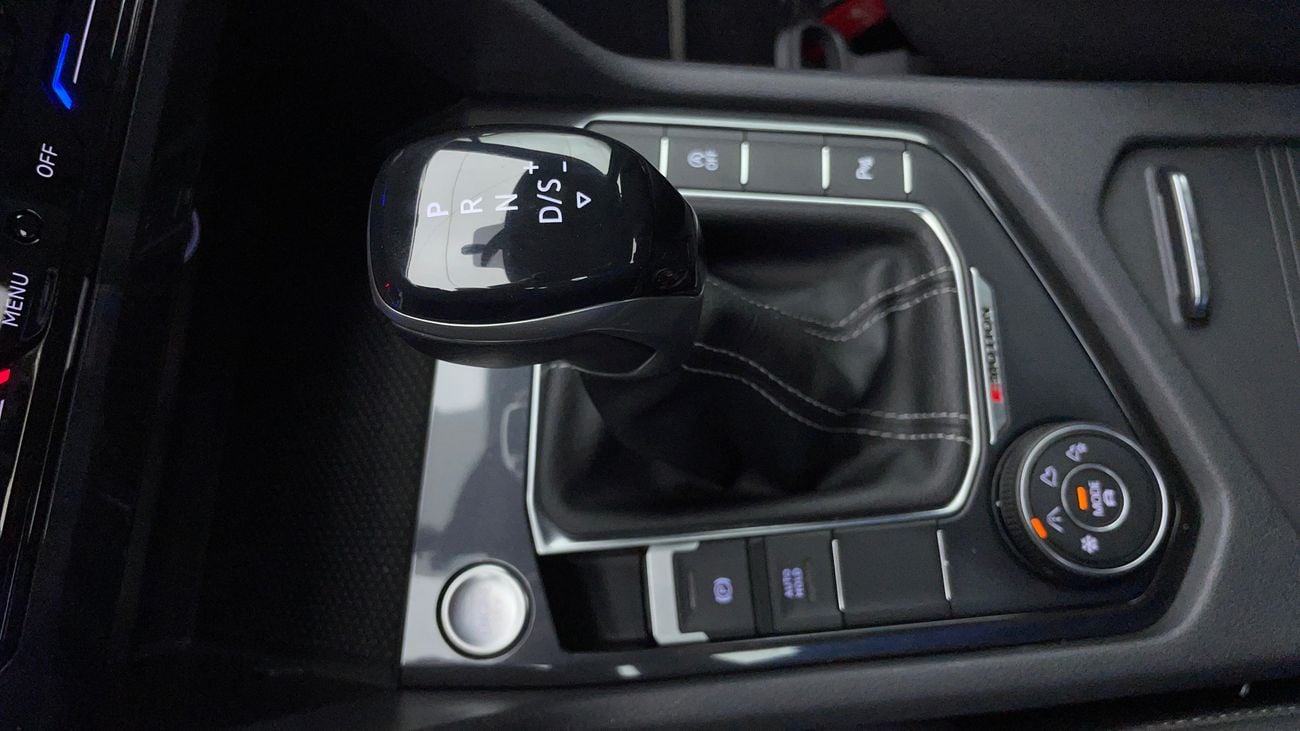 فولكس واجن تيجوان R LINE 2 | بدون دفعة مقدمة | اختبار القيادة في المنزل