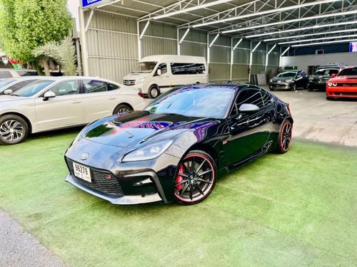 Toyota 86 GR 2.4L A/T warranty one year bank financie available