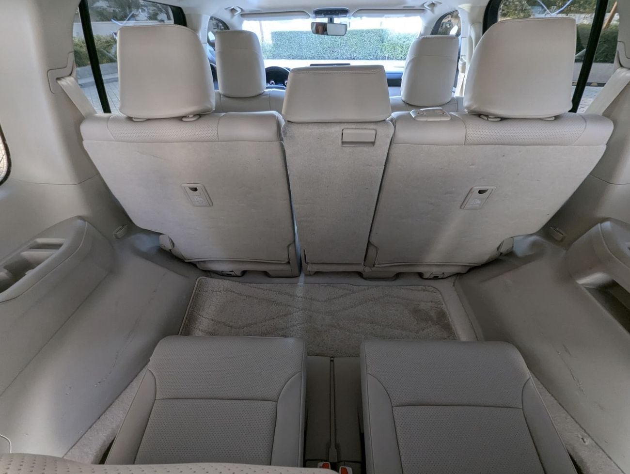 Toyota Land Cruiser GXR Top LHD 2022 MODEL Year 3.3L V6 Diesel Engine Twin turbo colour Brown interior Beige push start