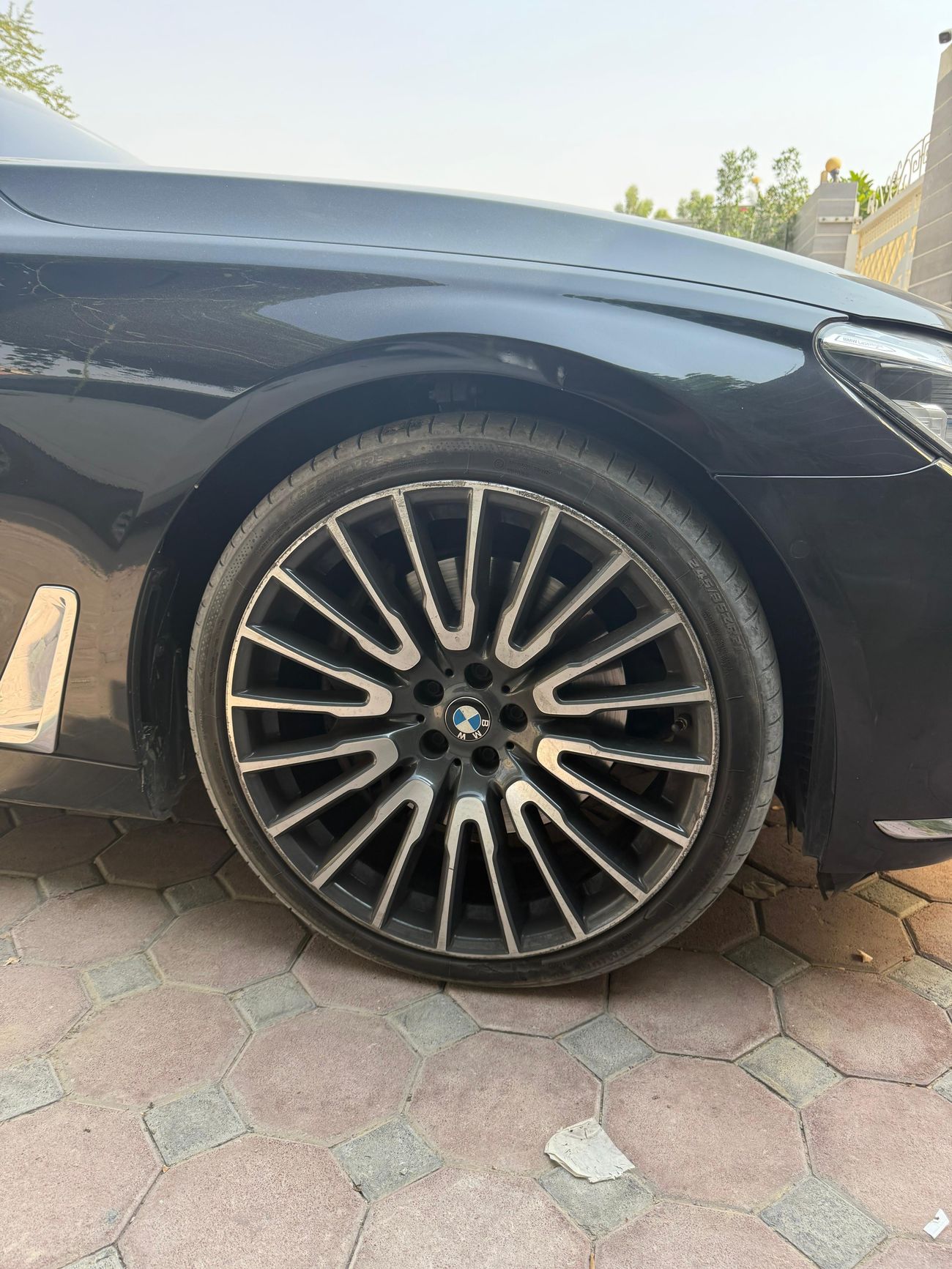بي أم دبليو 750Li