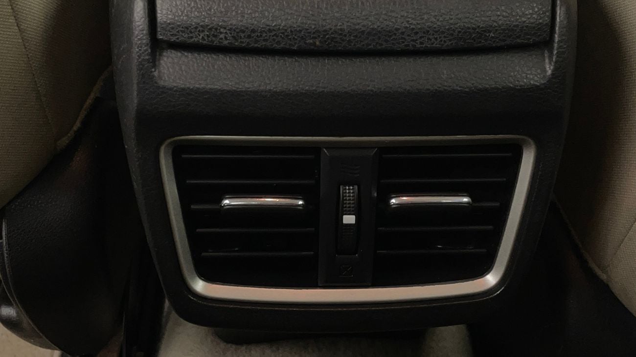 هوندا سيفيك LX SPORT 1.6 | بدون دفعة مقدمة | اختبار القيادة في المنزل