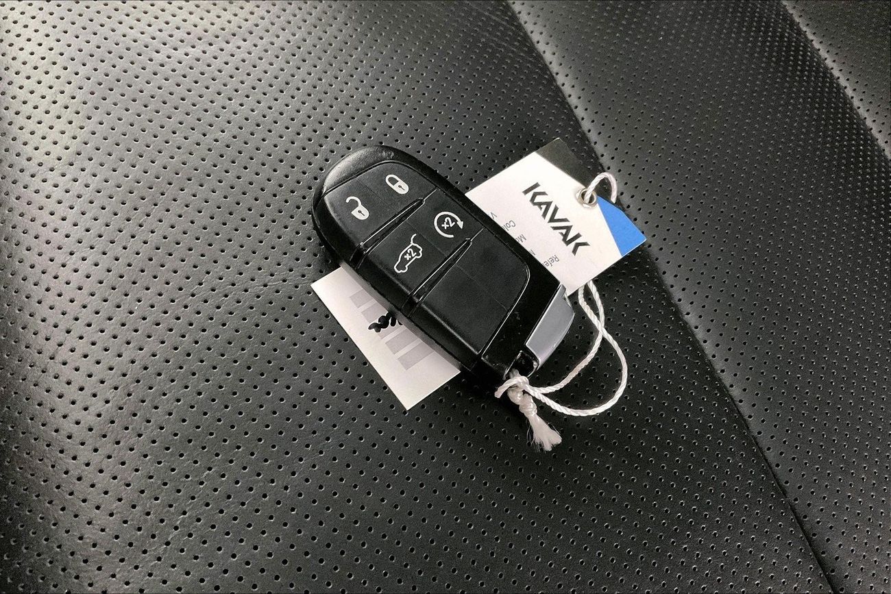 جيب جراند شيروكي Limited | سنة ضمان مجانية | 0 دفعة أولى | سياسة الإعادة بعد 7 أيام