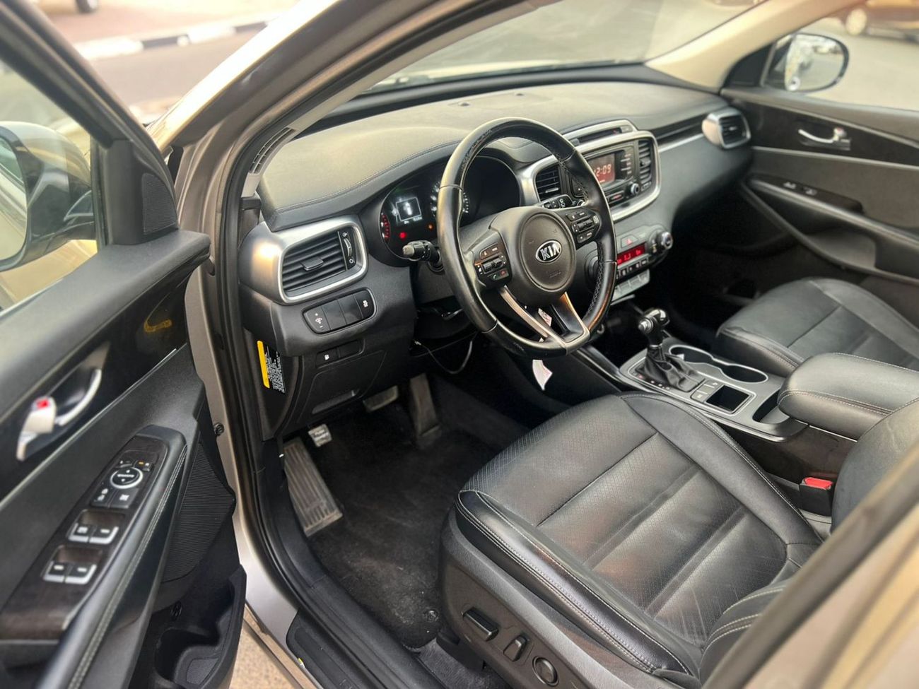 Kia Sorento 2016 Kia Sorento EX 3.3L V6 FWD-Petrol Rear Camera & Sensor - Leather Seat - 75000 mileage -31999 AE