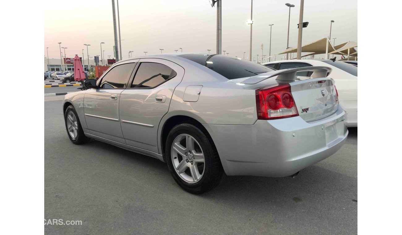 Dodge Charger VERY CLEAN CAR WITH SUNROOF AND LEATHER SEATS