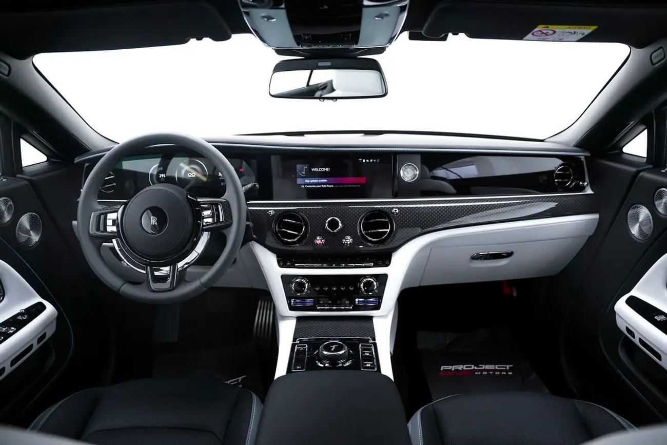 رولز رويس سبيكتر Black Badge | European Specs