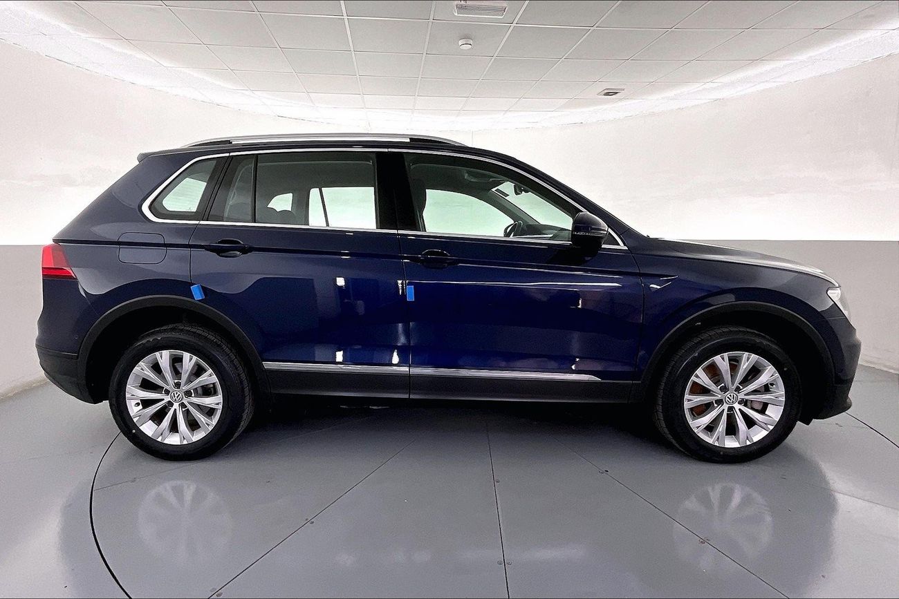 Kia Carens EX| 1 year free warranty | Exclusive Eid offer