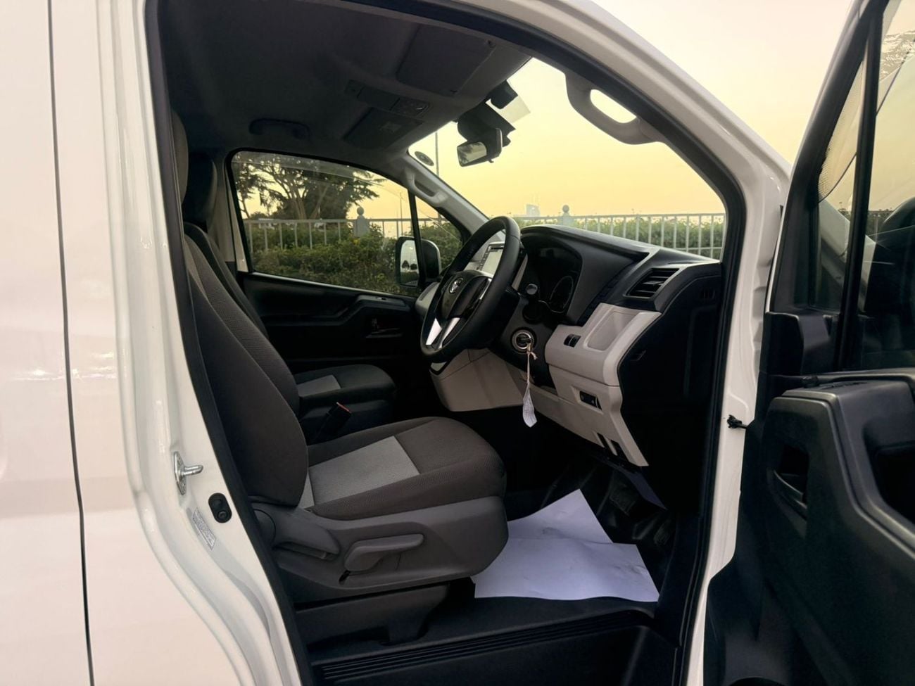 Toyota Hiace PANEL VAN | 2020 | RHD | 2.8L DIESEL ENGINE | AUTOMATIC TRANSMISSION | 5 SEATERS