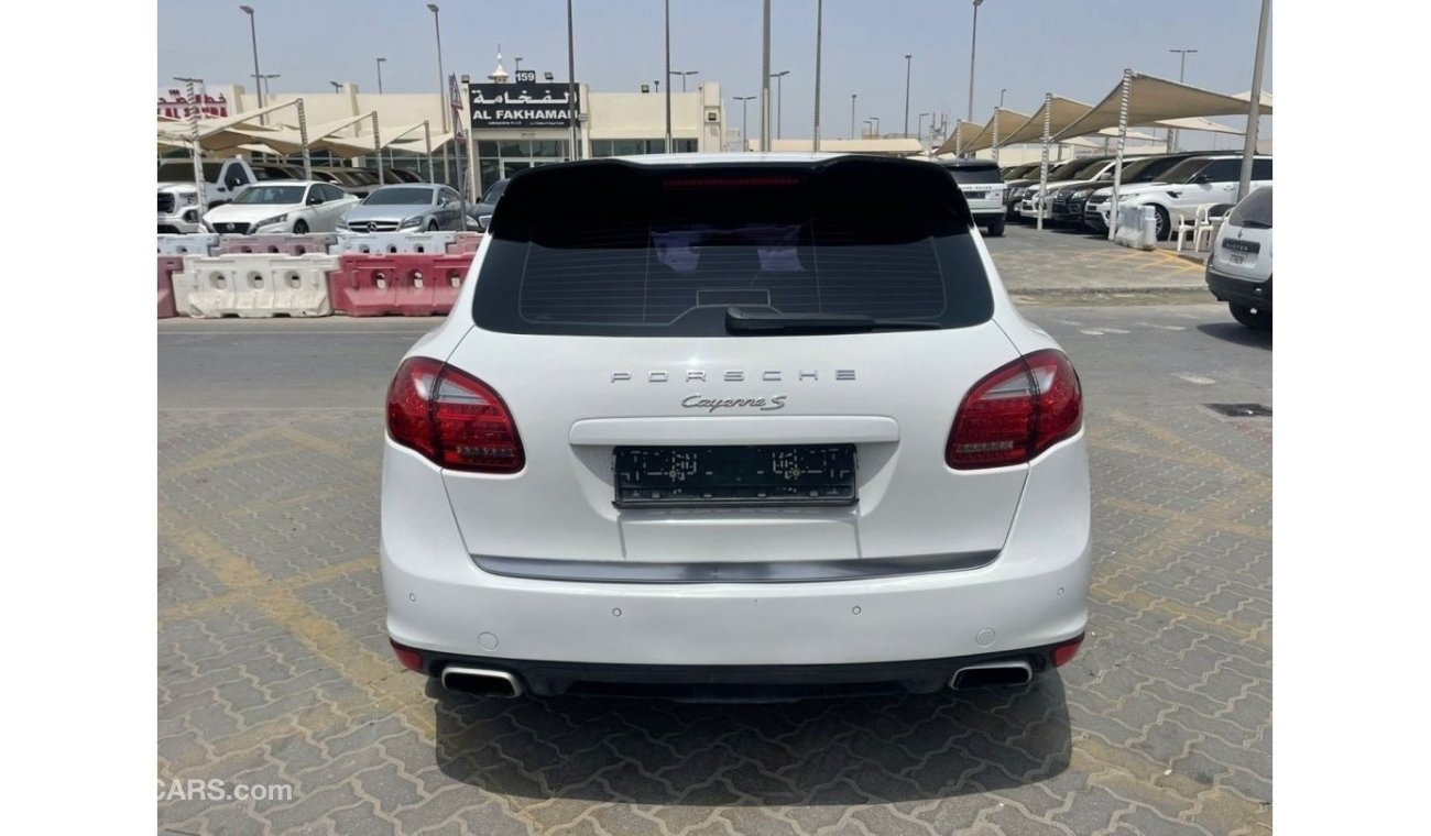 Porsche Cayenne S S S S Porsche Cayenne S 2014 GCC in excellent condition