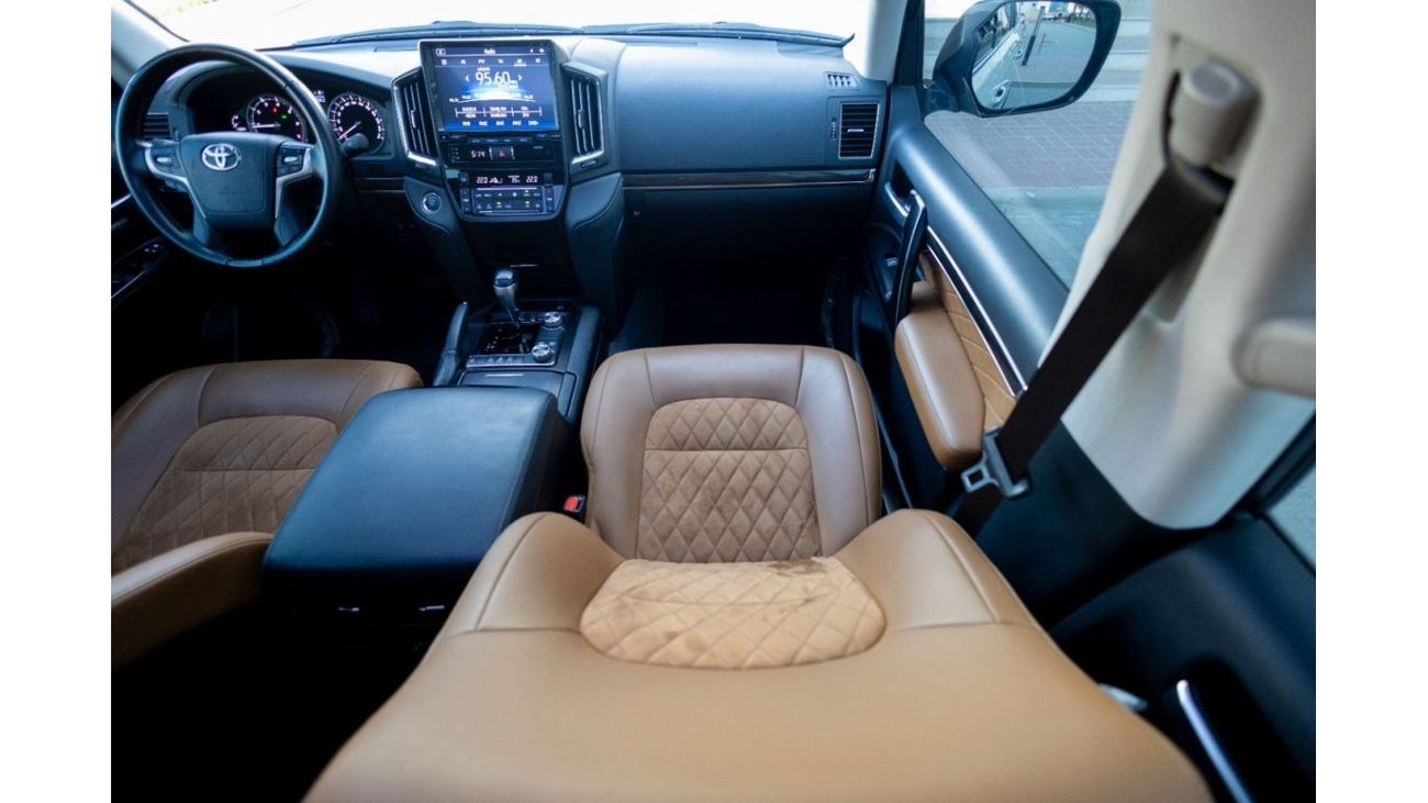 تويوتا لاند كروزر GXR3