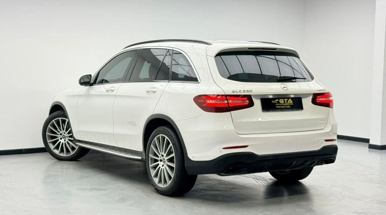 مرسيدس بنز GLC 250 2018 Mercedes-Benz GLC 250 4MATIC, Service History, Well Maintained, GCC