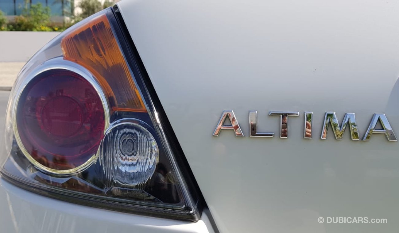 Nissan Altima GCC 740X24, 0% DOWN PAYMENT ,ORIGINAL PAINT