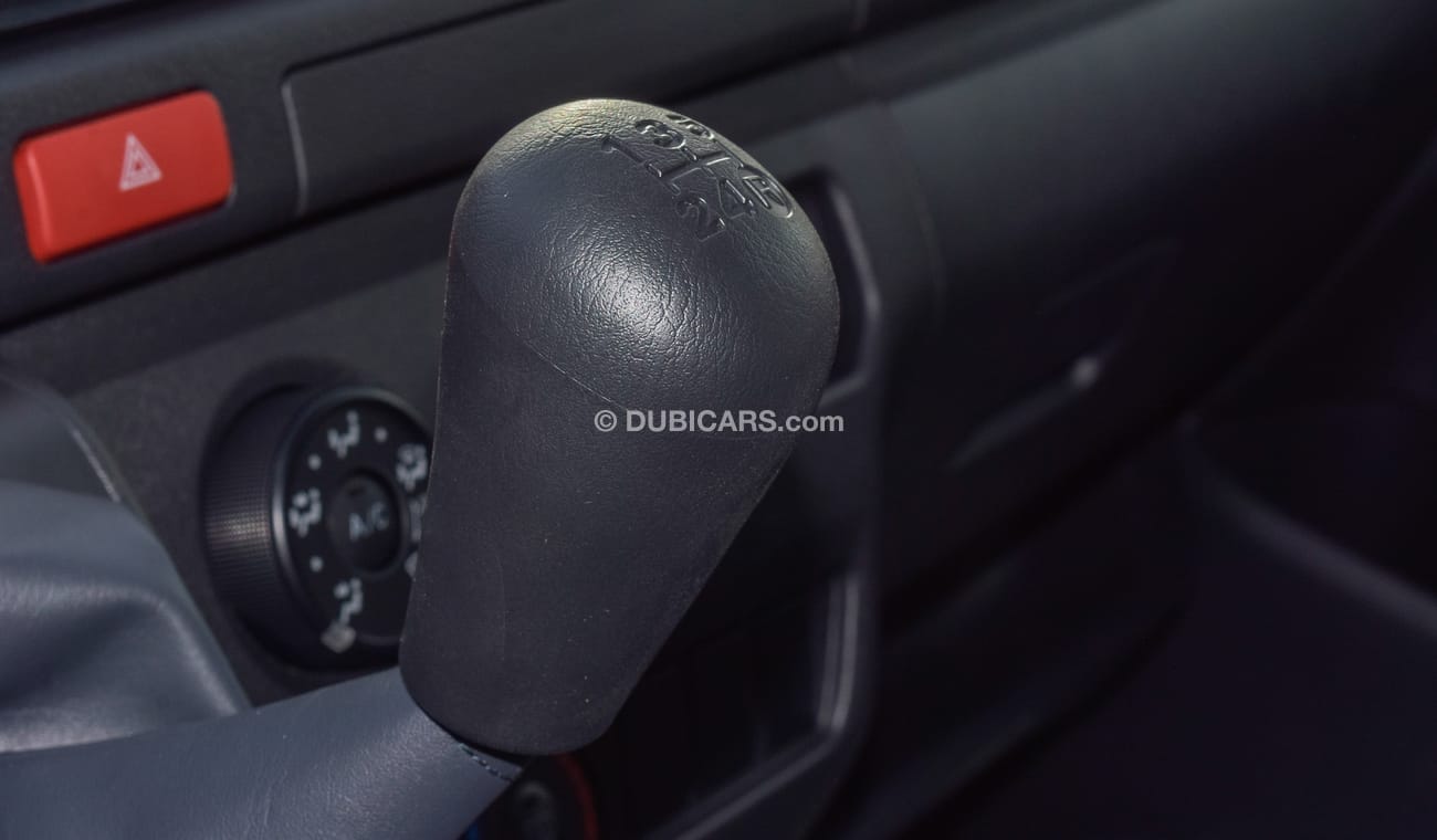 Toyota Hiace 2020 MODEL MANUAL TRANSMISSION CARGO VAN PETROL ONLY FOR EXPORT