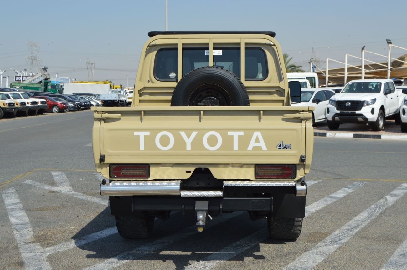 Toyota Land Cruiser Pick Up Perfect inside and outside