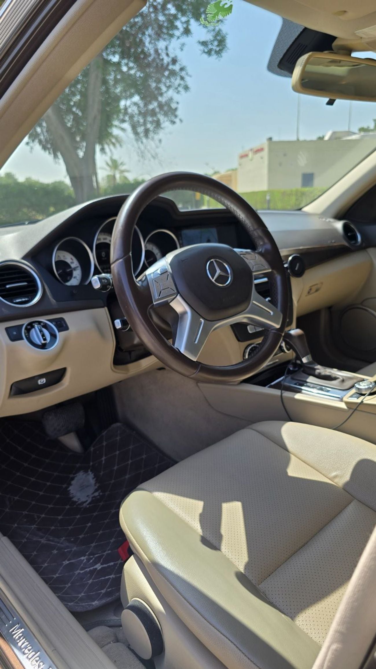مرسيدس بنز C200 L
